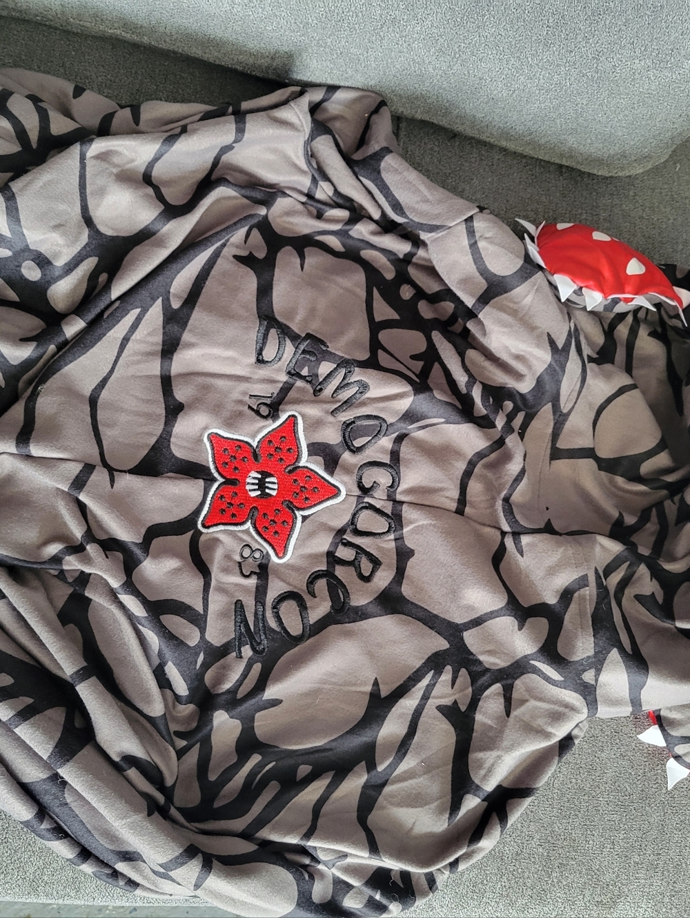 Costume:  Stranger Thingd Graphic - Gray & Black with Red Accent